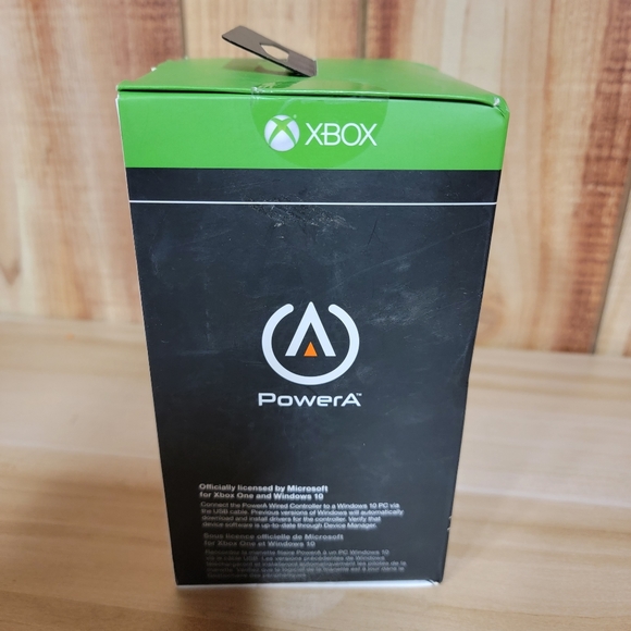 PowerA Enhanced Wired Controller for Xbox One and Windows 10 Brushed Aluminum - Picture 5 of 16